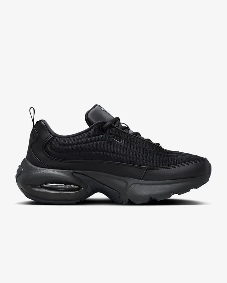 Nike portal “full black”