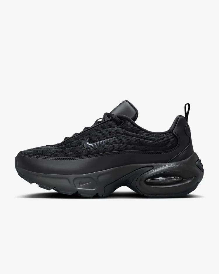 Nike portal “full black”